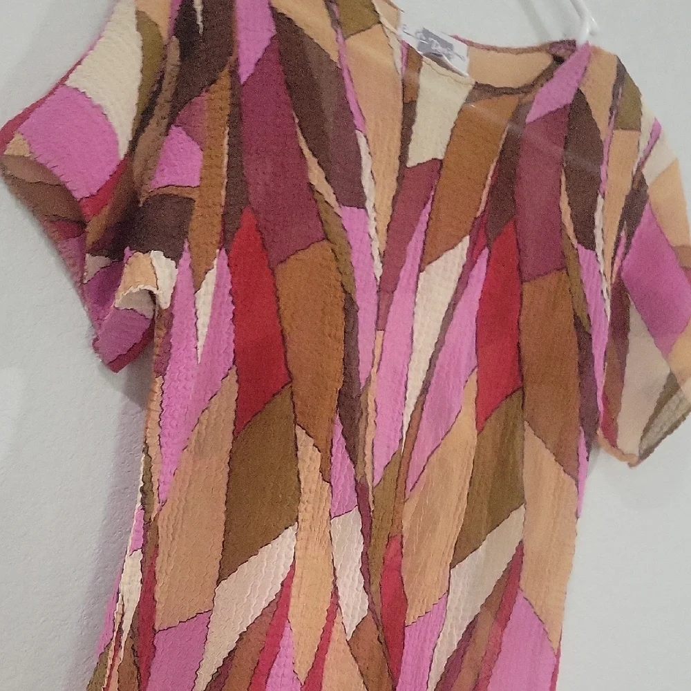 Colorful Geometric Pattern Top - Picture 4 of 4